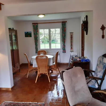 Holiday home Spacious Vacation With Garden La Chapelle-sur-Dun