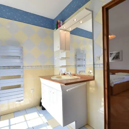 Spacious Vacation With Garden La Chapelle-sur-Dun