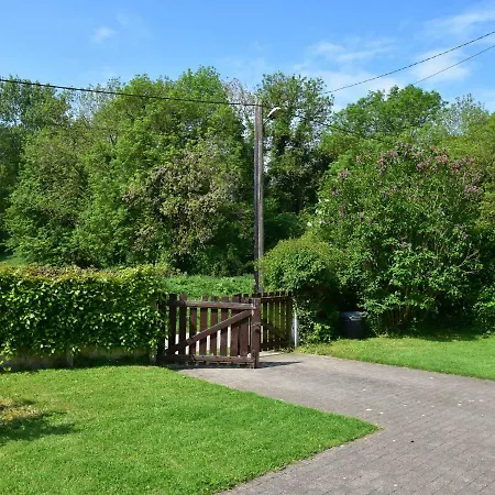 Spacious Vacation With Garden *
